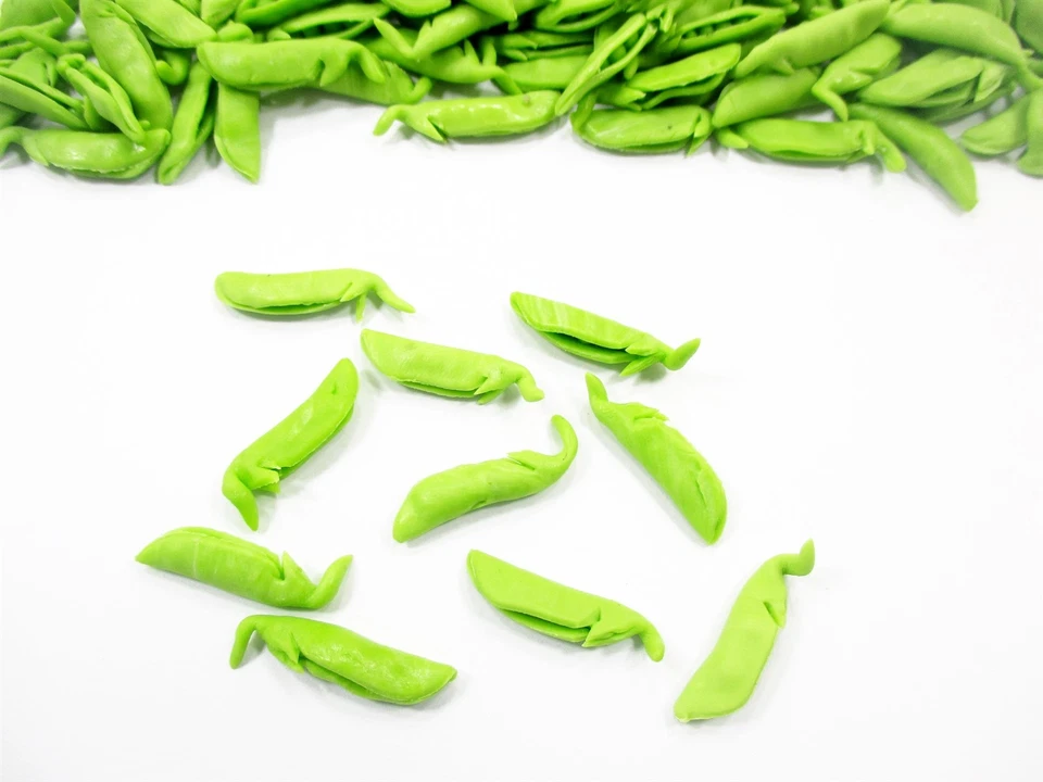 Dollhouse Miniatures Food Lot 100 Peas Loose Vegetable Green Beans Supply 14690 - Image 4 of 4