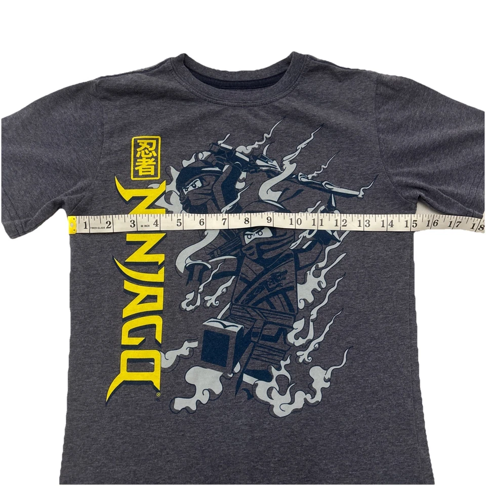 Camiseta Lego Ninjago Estampado Gráfico Azul Gris Manga Corta Jóvenes Niños ✅ Talla Mediana Foto 3 de 4