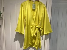 H&M ladies yellow wrap dress, size XS, 6-8, satin effect,wide sleeve, Bnwt