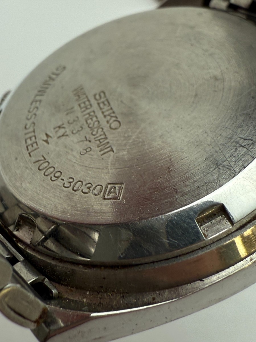 Vintage Seiko 5 DX 7009-3030 Automatic 35mm White Dial Day/Date