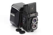 Yashica MAT 124 G With 3.5/80Mm Yashinon  Case