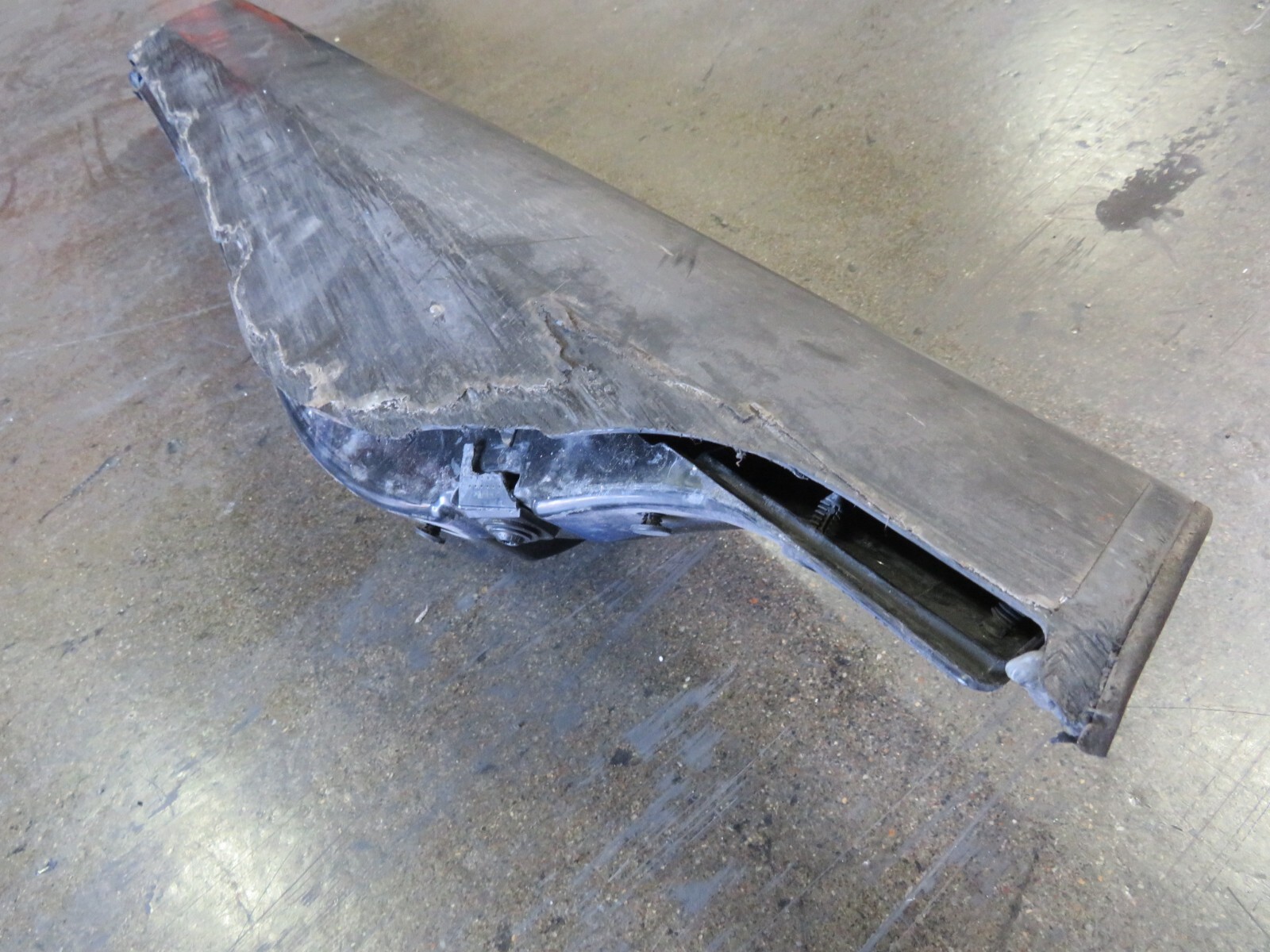 McLaren 570S, RH, Right, Standard Rocker Panel, Dmg, Used