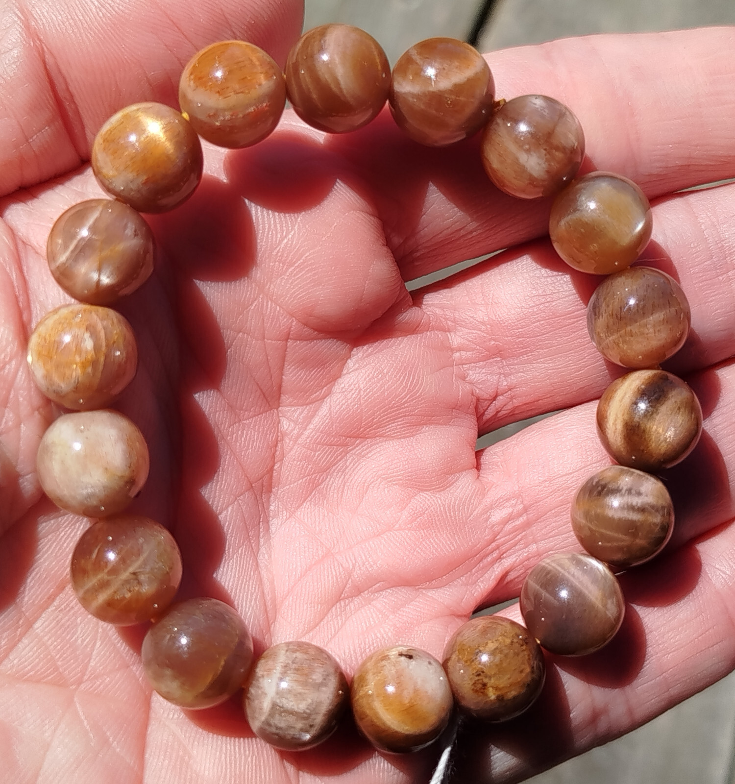 Bracelet Pierre de Lune dorée perles 11mm en pierres naturelles lithothérapie