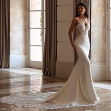 Beach Mermaid Wedding Dresses Beaded Applique Backless Court Train Bridal Gowns