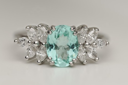 Llamativo anillo natural de oro de 18 quilates de turmalina y diamantes Paraiba de 1,5 quilates - Imagen 2 de 6