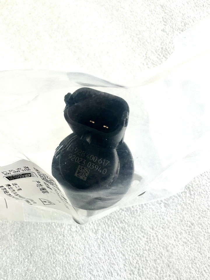 Fuel Regulator Solenoid Control Valve For Cummins 0928400617 4903282 4902916 - Image 3 of 4