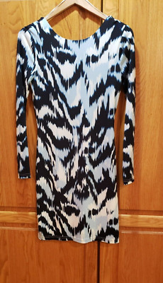Jennifer Lopez Size S Abstract Scoop Back Long Sleeves Lined Bodycon Dress