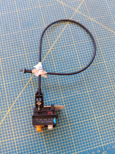 Miele Waschmaschine Drucktastenschalter Türtaste Schalter Taste M.Nr: 05754861