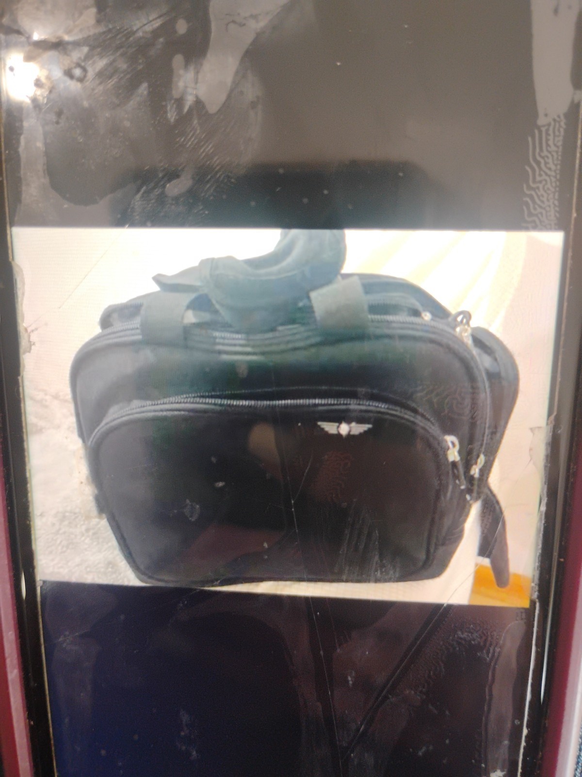 Picture 1 of 1