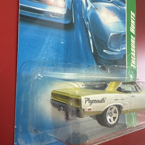 2008 Hot Wheels Super Treasure Hunt 70 Plymouth Road Runner - Picture 6 of 6