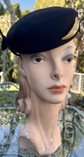 VINTAGE 1940's BLACK WOOL TILT HAT W/ SIDE BOWS