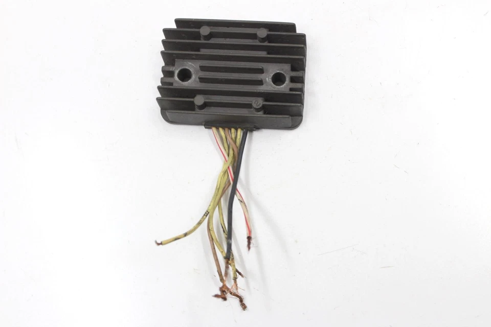 2012 KAWASAKI NINJA 250R OEM RECTIFIER VOLTAGE REGULATOR - Image 4 of 4