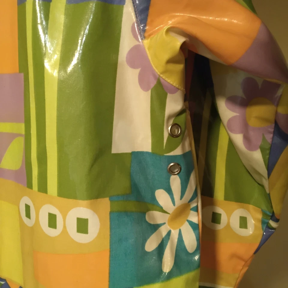 Bob Mackie Wearable Art Rain Jacket Womens  Flowers  - Image 4 of 4