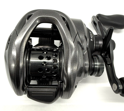 SHIMANO 25 SLX BFS XG Right Handed Bait Casting Reel In Box Ship