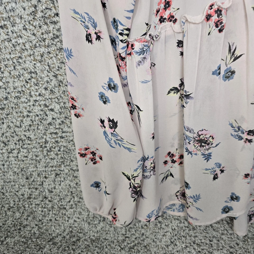 Blusa informal Knox Rose Top para mujer grande rosa boho estampado floral cuello transparente corbata Foto 2 de 4