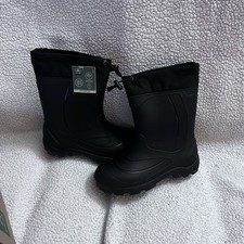 kamik snobuster 1 size 6 black lined boot new in box