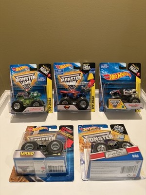 Lot of 5 NIB Hot Wheels Monster Jam Trucks 1:64 (Max-D, Monster Mutt, Superman)