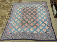 Vintage Diamond pattern quilt Hand Sewn Pennsylvania Folk Art