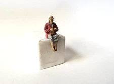 Arttista #1118 - Old Woman Sitting - O Scale Figure - Model Trains - NEW