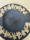 WEDGWOOD BLUE JASPERWARE SMALL ASHTRAY 3.5” BLUE AND WHITE MADE IN ENGLAND 1955 — photo 2