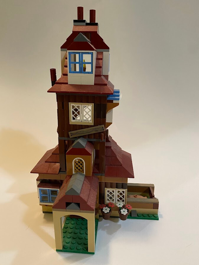 LEGO Harry Potter The Burrow Building Set 4840 with Minifigures  