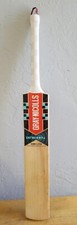 GRAY-NICOLLS Supernova 500 Lite Cricket Bat