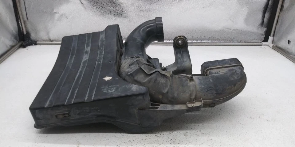 12 13 14 15 16 17 HYUNDAI VELOSTER CAJA RESONADOR OEM 28190-2V100 Foto 3 de 4