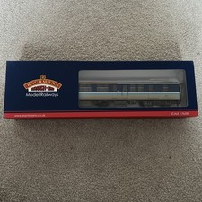 Bachmann 39-413 BR MK2A BFK Brake First Corridor BR Regional Railways Coach 3551