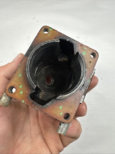 OEM Tanaka ECS-3500 Chainsaw Cylinder - Picture 6 of 7
