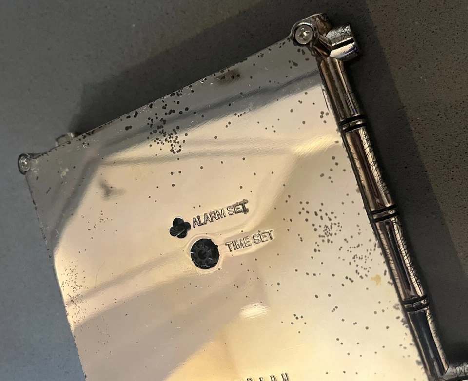 Pottery Barn Carlyle Silver Plated Bamboo Mantel Desk Clock -Green Face -Working - Image 4 of 4