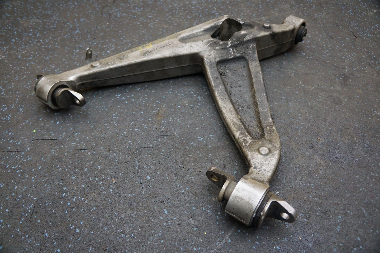 Rear Left Driver Side Lower Control Arm 11B0071CP.01 McLaren 650S MP4-12C 12C