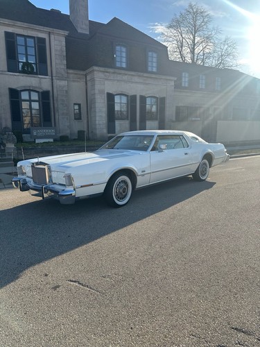 1975 Lincoln Continental white