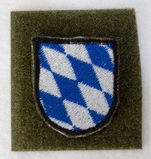 Patch: "Bayern" in Wimpelform, 3,5 x 4,0 cm