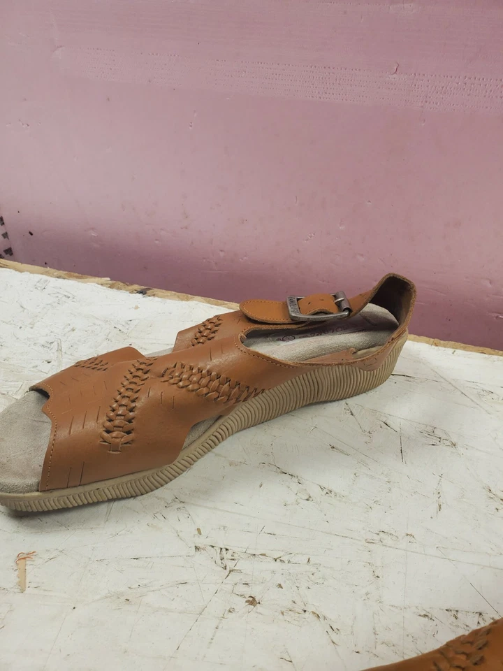 Sandalias de cuña vintage FAMOLARE de tacón alto hechas en Italia 8,5 cuero marrón Foto 3 de 4