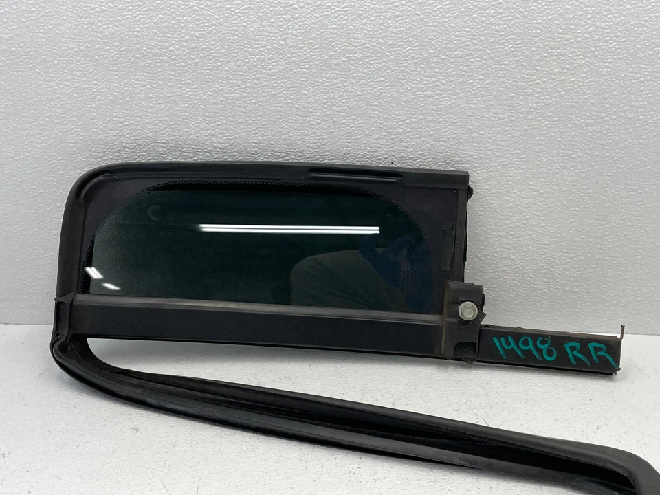 Sello de moldura de ventana de pasajero trasero derecho Hummer H3 2006-2010 1498 OEM Foto 3 de 4