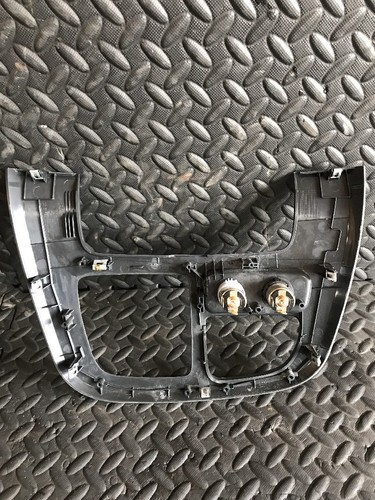 Kia Carnival 06-2010 Year Rhd Dashboard Center Gear Selector Surround Trim Panel - Picture 4 of 9