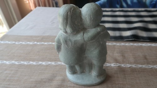 2005 Isabel Bloom 7.75" Children Boy Girl Frog Sculpture - Picture 4 of 6