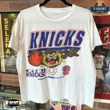 Vintage NBA New York Knicks Looney Tunes T-Shirt AN43520