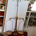 schöne, historische Standwaage, sehr dekorativ