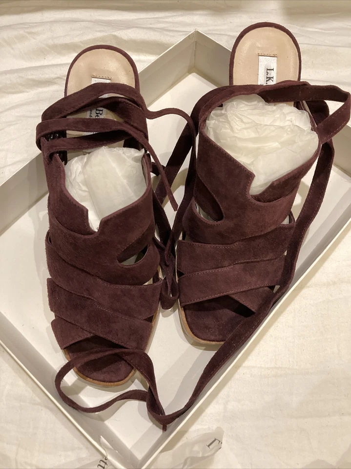 Sandalias LK Bennett Saline Damson EE. UU. Talla 8 UE Talla 38,5 Gamuza Tirantes Hill NUEVAS $425 Foto 2 de 4
