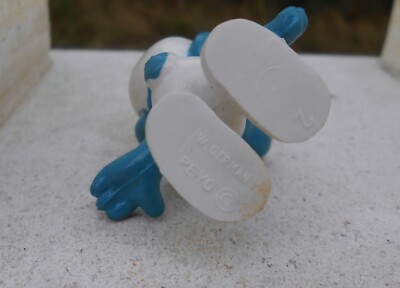 Figurine Schtroumpf à Lunettes 2011 – PEYO – Collection Rare, PVC – Neuf Sous Blister