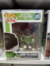 Funko POP! MLS Seattle Sounder FC 1974 #06 Sammy the Sounder & Protector