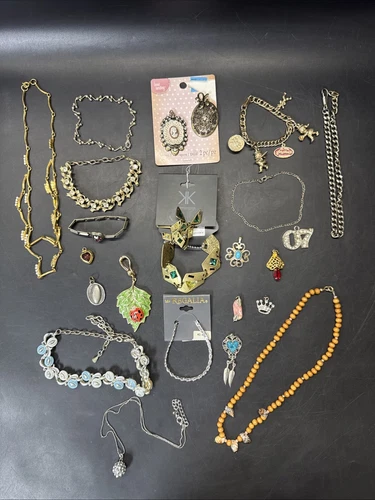 Vintage Costume Jewelry Lot Of 21, *40