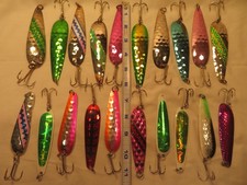 Hammered Metal Spoons, Set Of 20, Assorted Colors, Good Condition! #6695