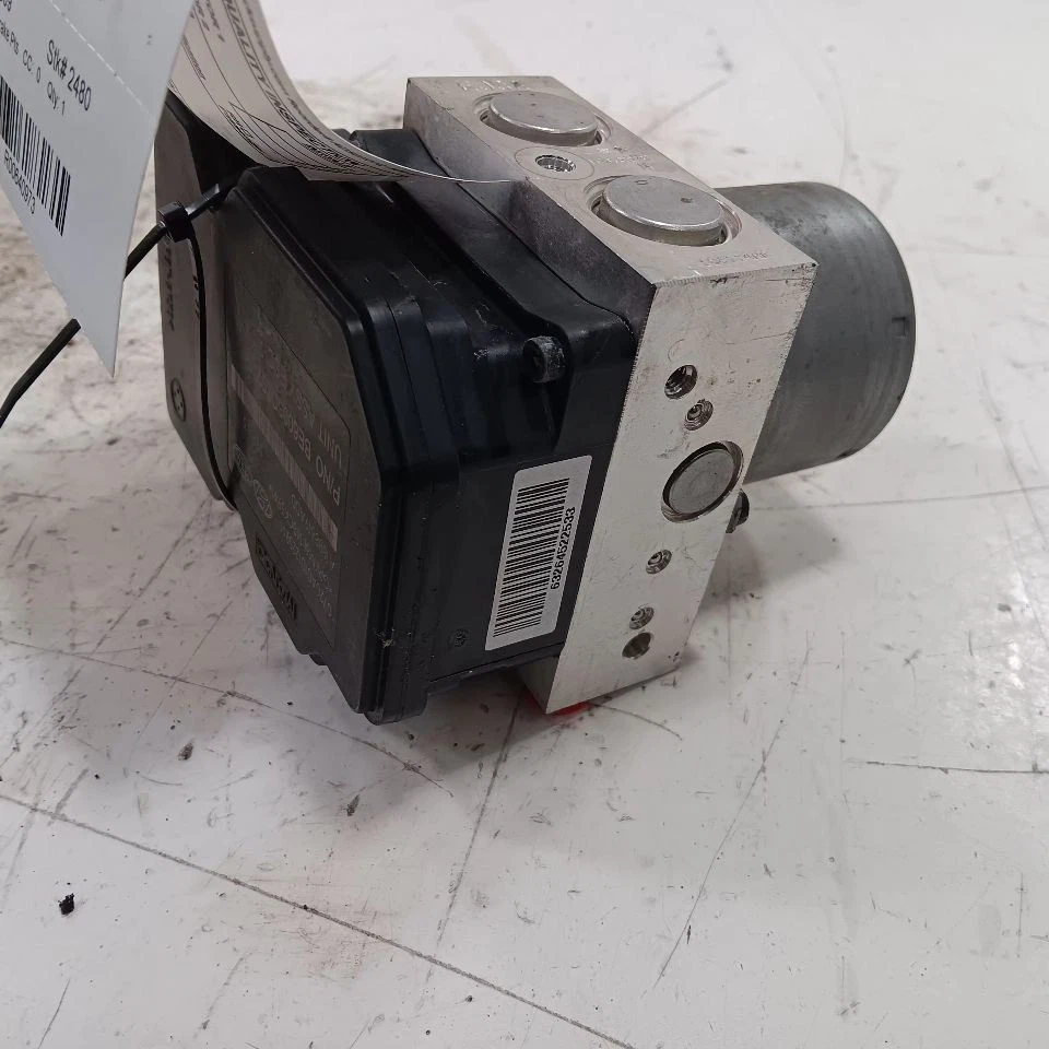 Actuador de pieza de freno antibloqueo ABS para Hyundai Accent 15-17 Foto 2 de 4