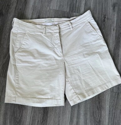 Mudo Collection Women's European Size 38 (USA 6-8) Cream Color Khaki Shorts