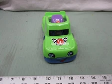  Fisher Price Little People Green Racecar Racer #2 Purple Helmet Finish White 