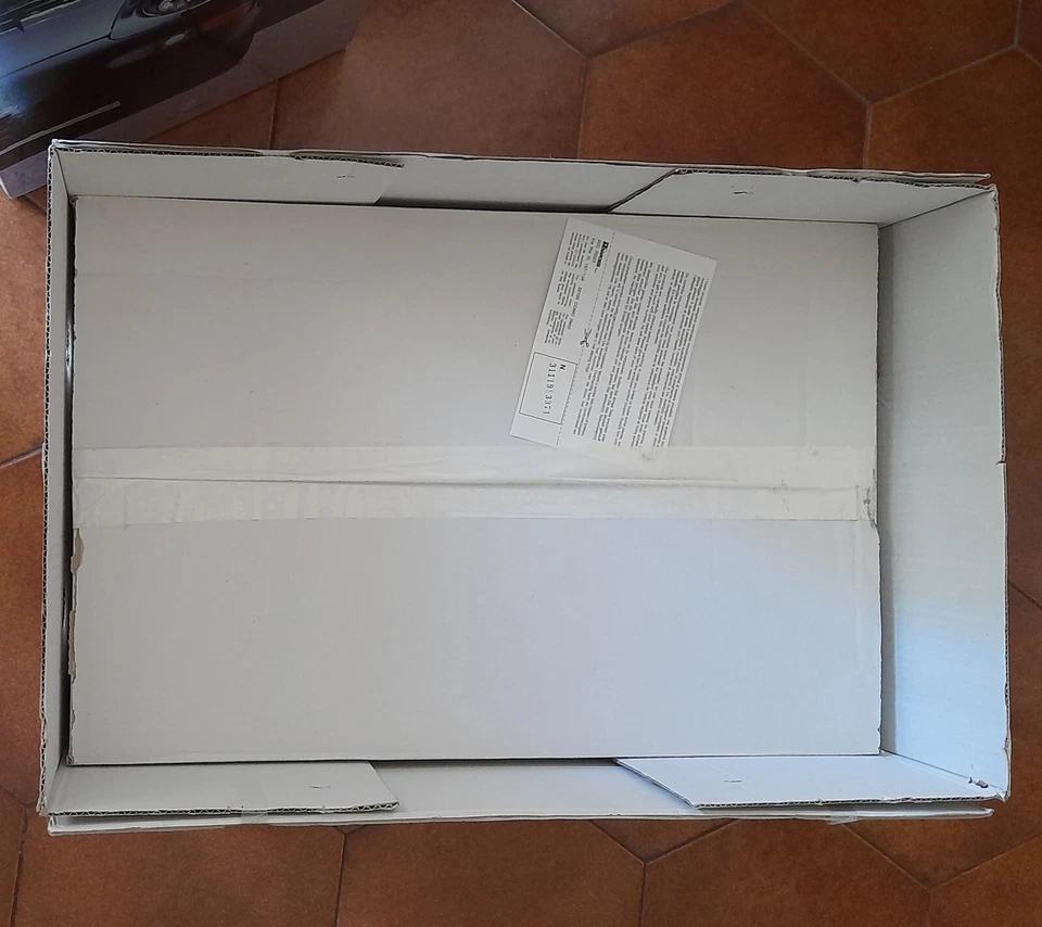 Pocher Porsche 911 Carrera K 30 Nera Scala 1:8 - Immagine 3 di 4