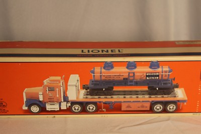Lionel TM T-18410 Flatbed Toy Truck w Operating Lights&Sound 3 Dome Tank Car NOS