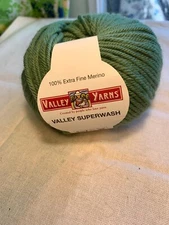 100% Extra Fine Merino Valley Yarns Superwash Color 612 Lot 14 🧶 98 Yard Ball